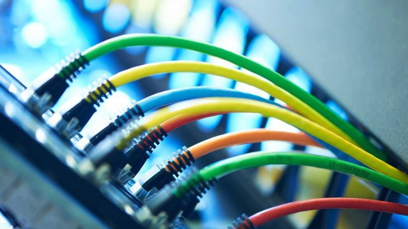 Power over Ethernet: Qué es, cómo funciona y qué tipos de PoE existen Redes Zone : Portal sobre telecomunicaciones y redes