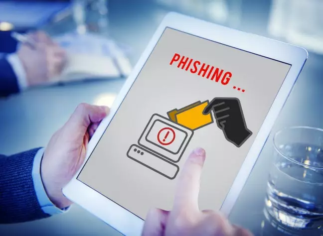 Los ciberdelincuentes aumentan los ataques de phishing en redes sociales Redes Zone : Portal sobre telecomunicaciones y redes
